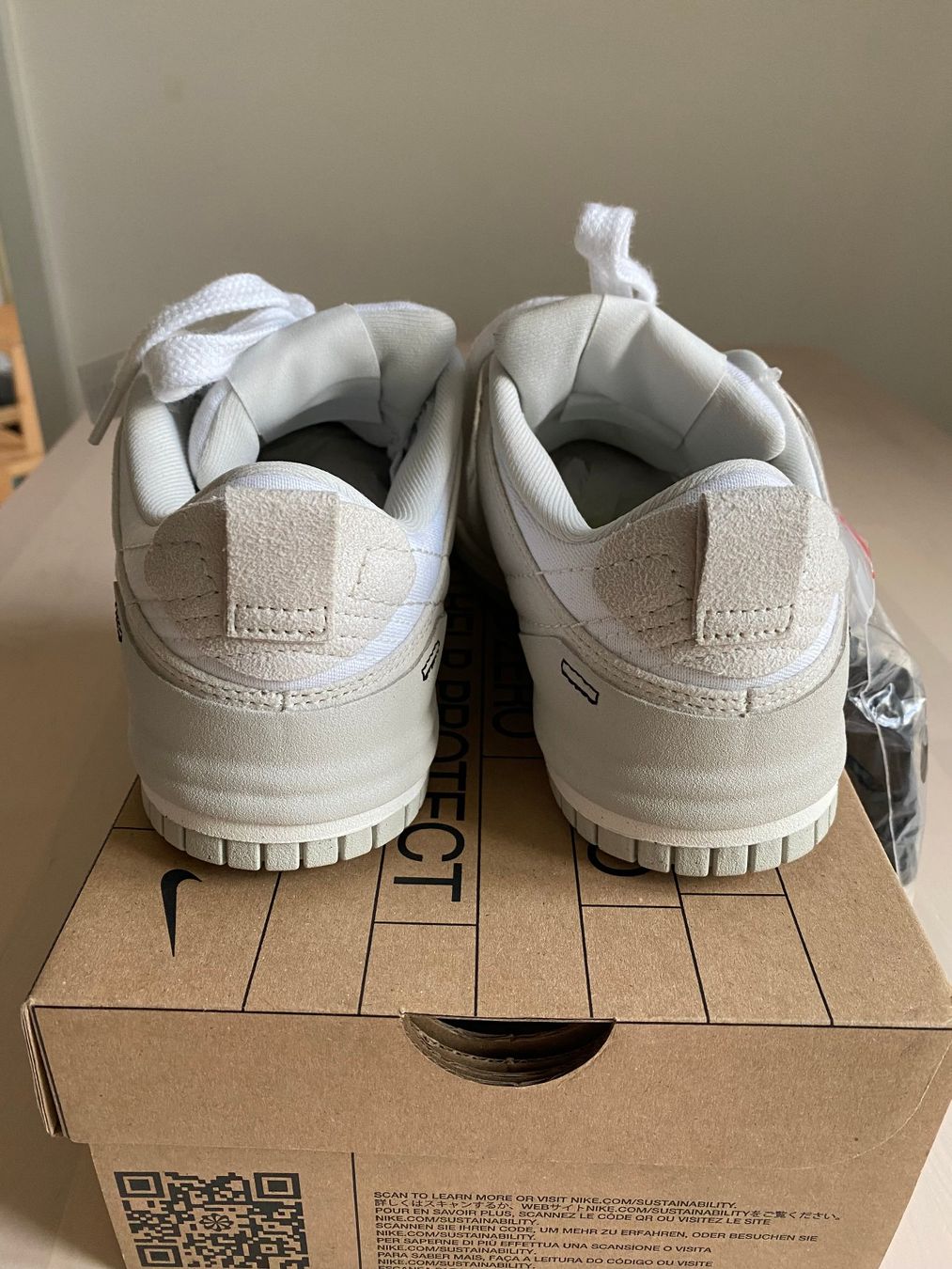 Nike Herrenschuhe: Nike Dunk Low Disrupt 2 EUR 37.5 white/beige – Neu und originalverpackt aus Bern von Evo99 2
