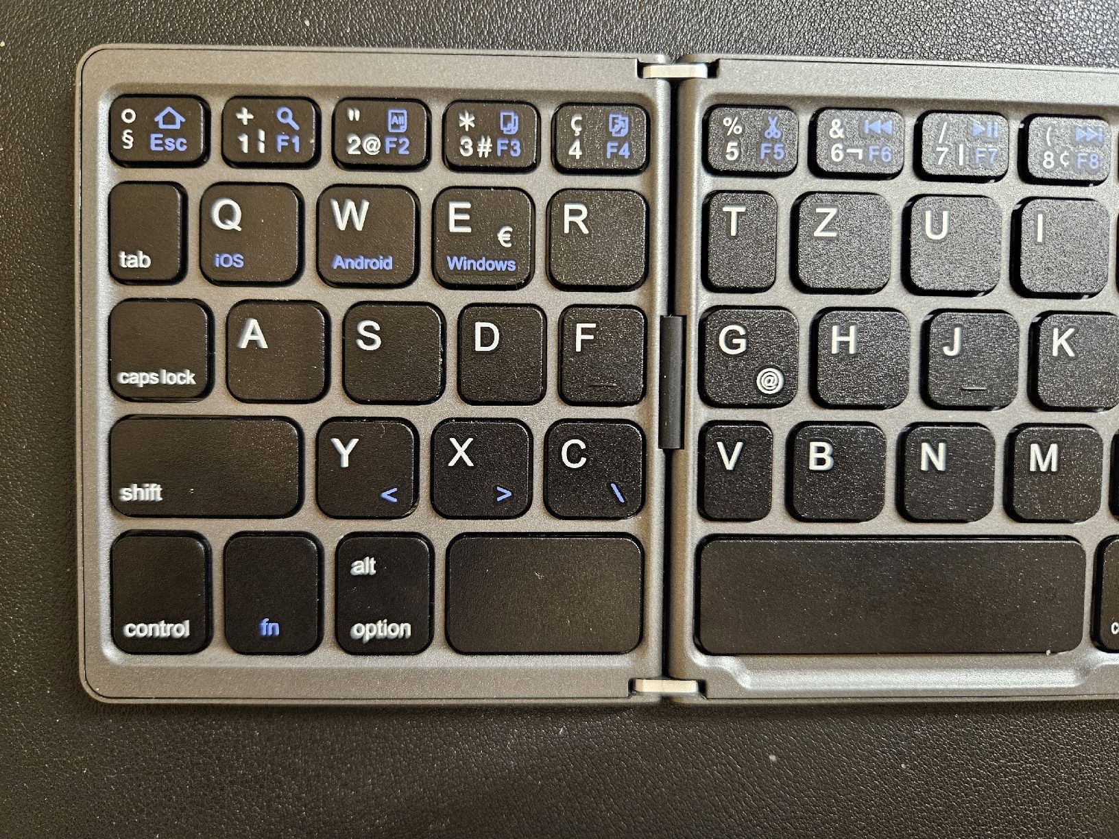 Tastiere: Clavier Bluetooth pliable XtremeMac, idéal voyage ! – Usato da Petit-Lancy venduto da daviderubini 4