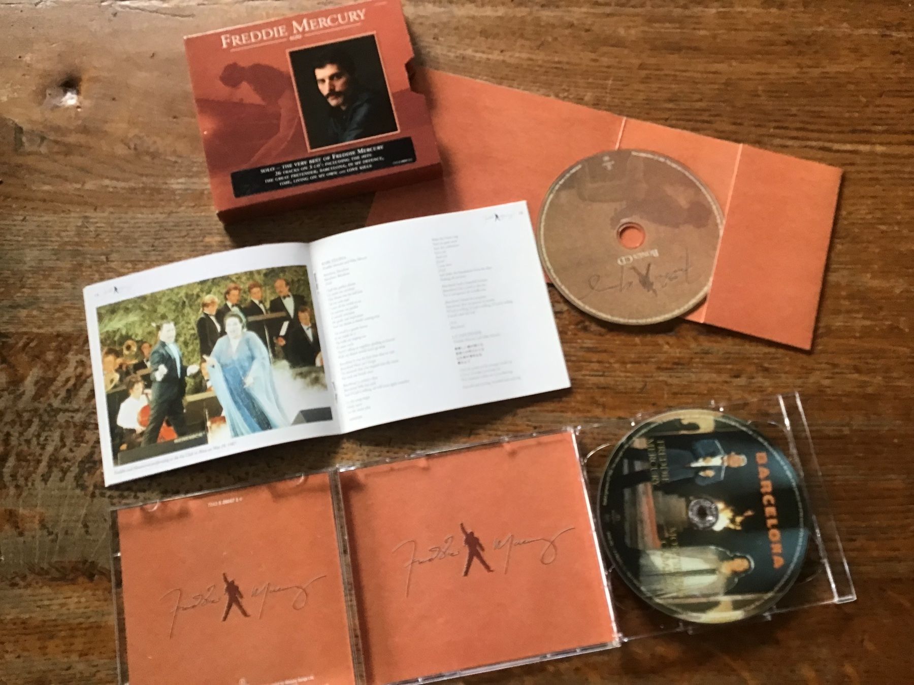 CD: Coffret 2 CD Freddy Mercury (Queen) + CD bonus – Usato da Fully venduto da Ruby97 3