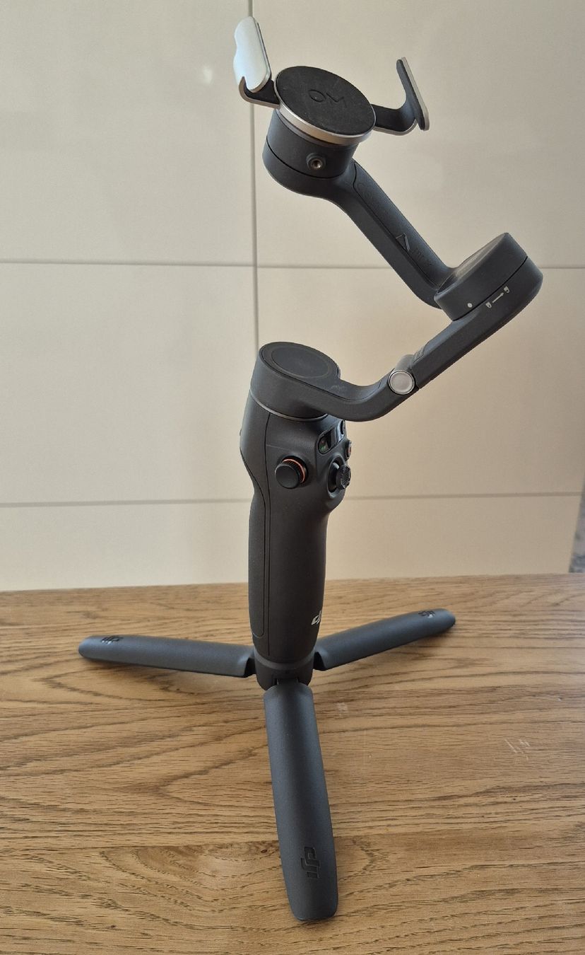 DJI Staffe: Smartphone Gimbal DJI Osmo Mobile 6 – Usato da Wermatswil venduto da Appolon7 6