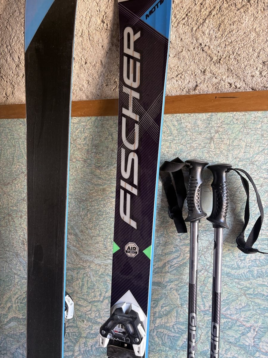 Sci: Skis chaussures bâtons Fischer – Usato da Neyruz-sur-Moudon venduto da Flachouille 1
