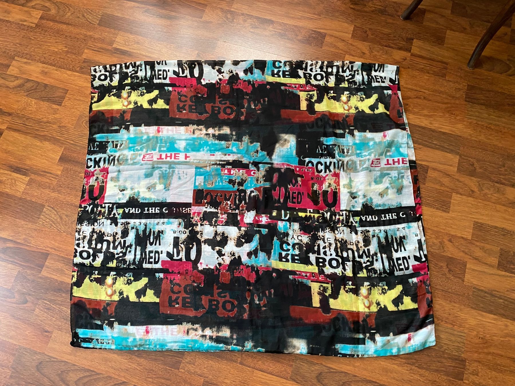 Foulard & Sciarpe: Sommerlicher Schlauchschal mit coolem Print – Usato da Stadel b. Niederglatt venduto da sandart 1