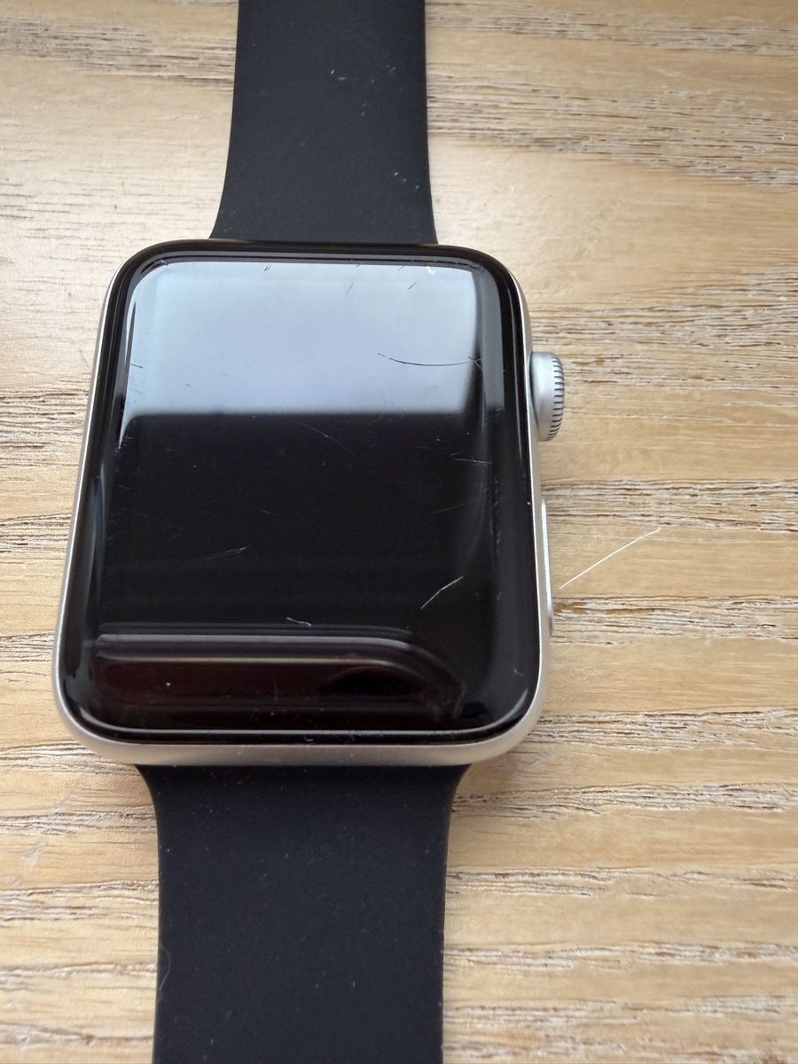 Apple Smartwatch: Apple Watch Series 3 Nike+ 42mm LTE – Usato da Chézard-St-Martin venduto da chr_vz22 1