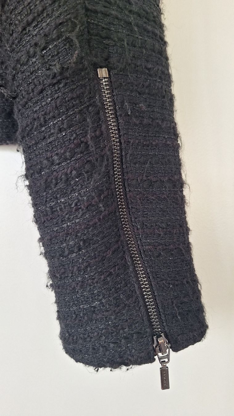 Esprit Jacken: Schwarze elegante Esprit Kurzjacke, Gr. 36/38 – Gebraucht aus Oberkulm von kar_jgx9 5