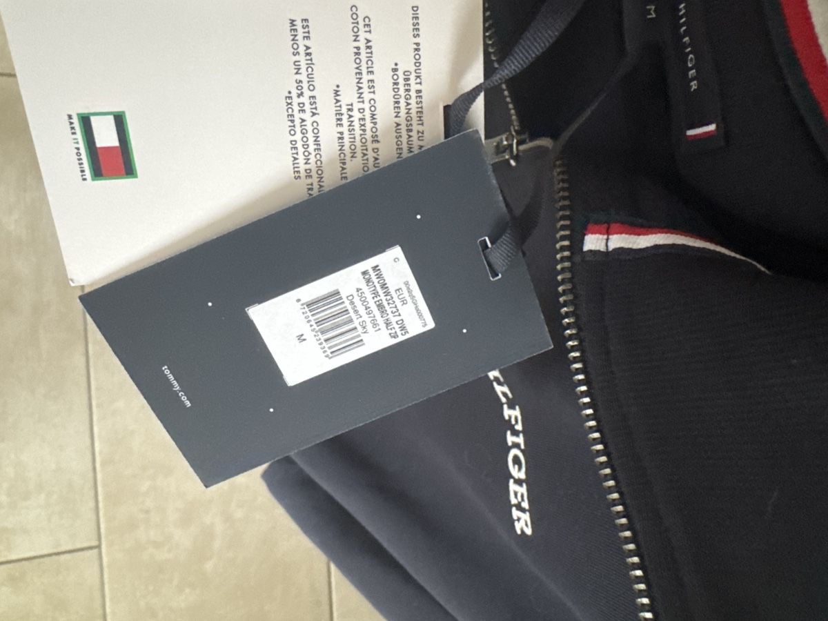 Tommy Hilfiger Maglioni & Felpe: Sweatshirt Tommy Hilfiger bleu taille M neuf – Nuovo e nell'imballaggio originale da Courrendlin venduto da jay_lkn6 1