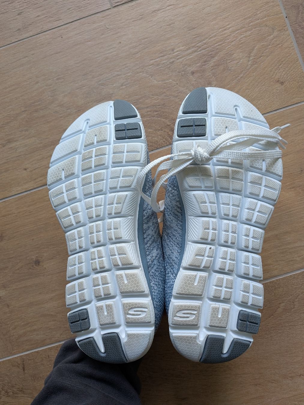 Skechers Damenschuhe: Sketchers Air-cooled memory foam Grösse 36 – Gebraucht aus Eschenbach SG von SanFranciscoCalifornia 3