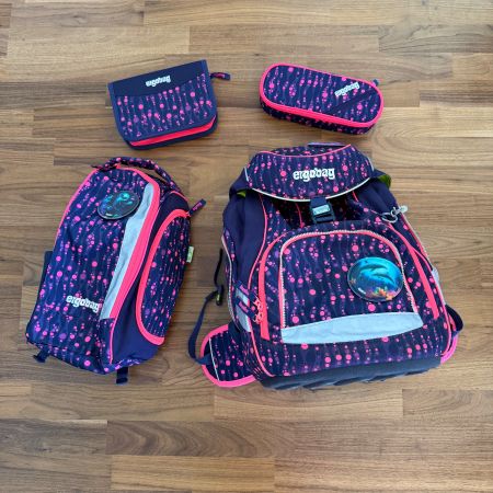 Ergobag Schulrucksack mit Etui, Schlamperetui und Turnsack