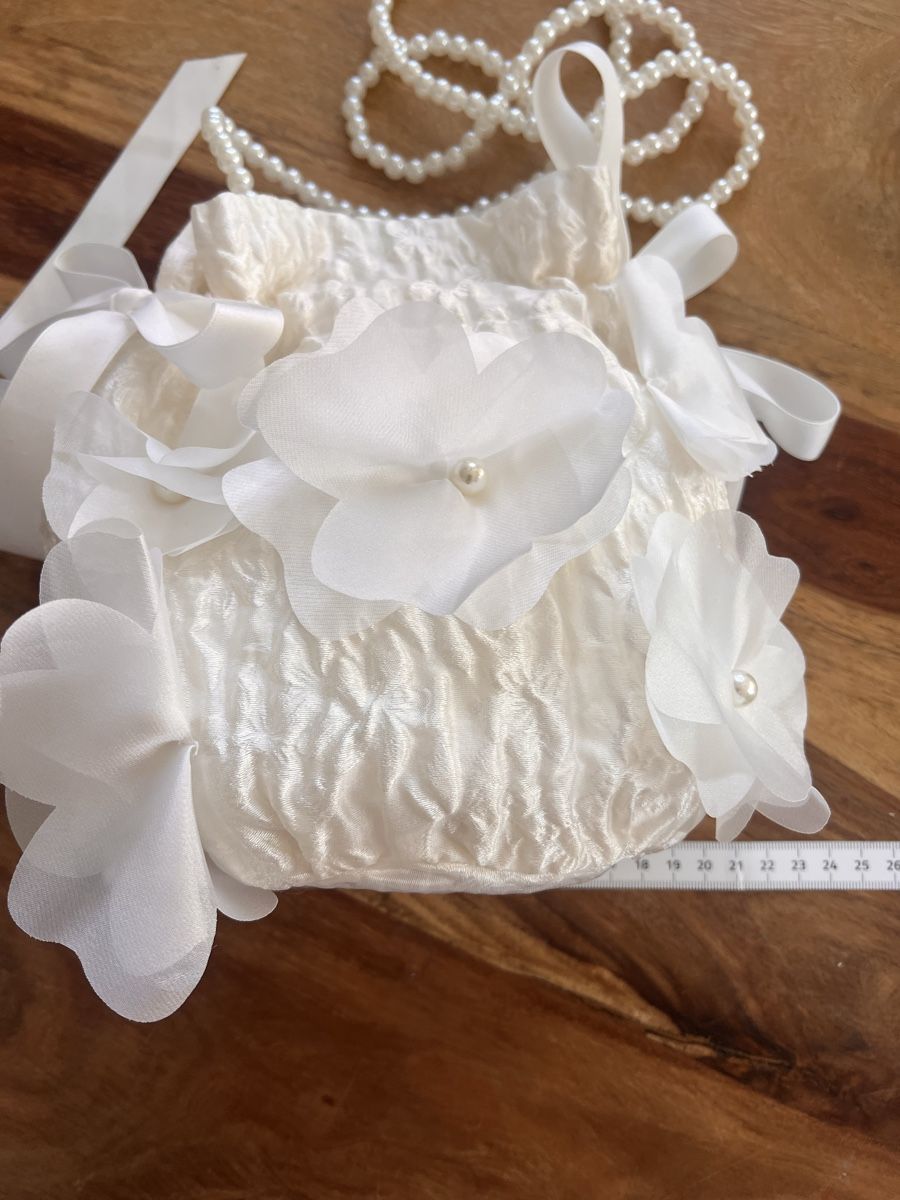 Borse da donna: Braut Tasche mit Blumen und Perlen – Usato da Kloten venduto da Django008 5