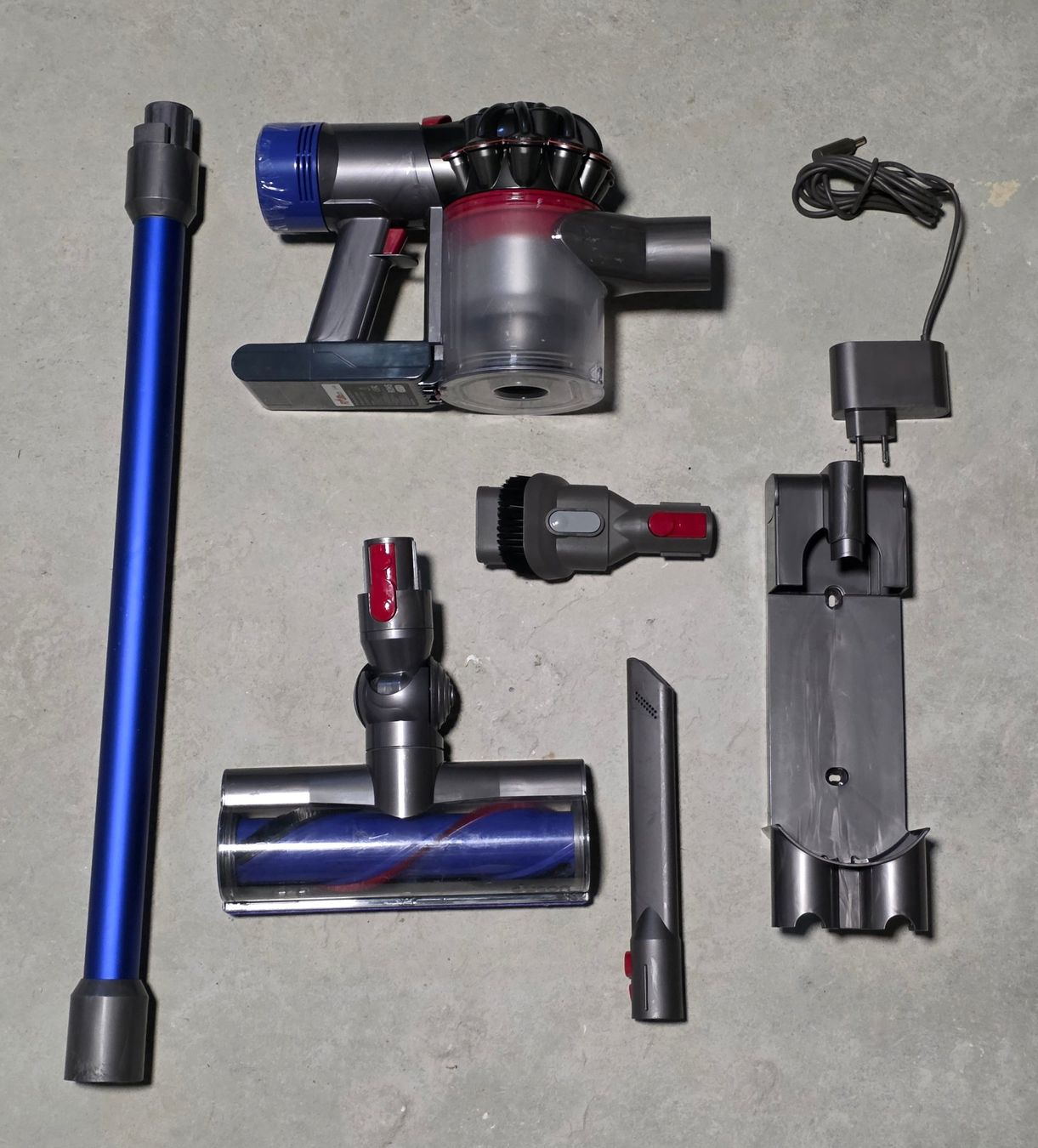 Dyson Staubsauger & Zubehör: Refresh Dyson V8 Staubsauger neuer Akku neue Filter – Gebraucht aus Stein SG von nxr_vzv9