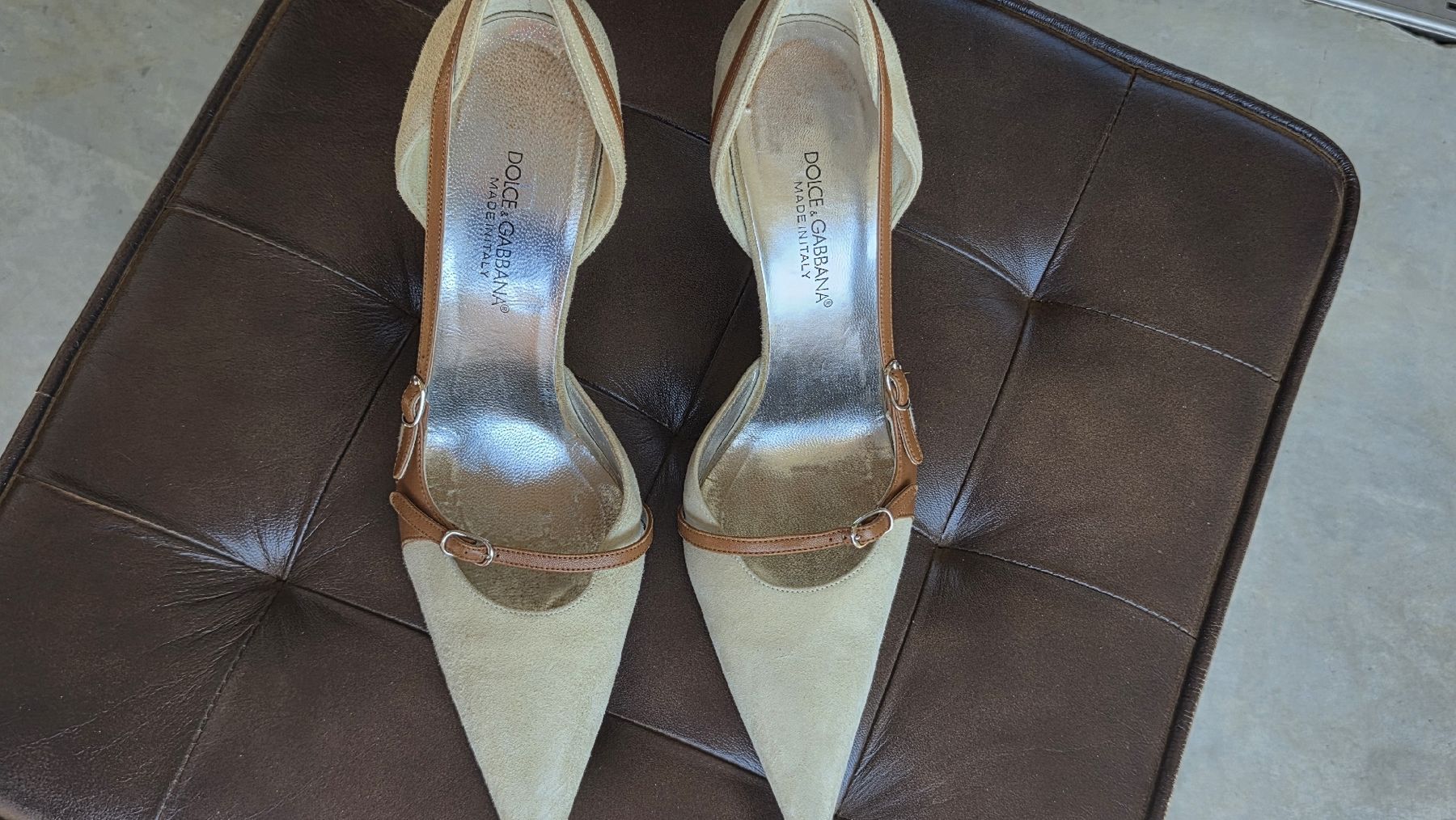 Dolce & Gabbana Scarpe da donna: Pumps Dolce & Gabbana Leder beige Grösse 37.5 – Usato da Kreuzlingen venduto da MeinKleinesAtelier 2