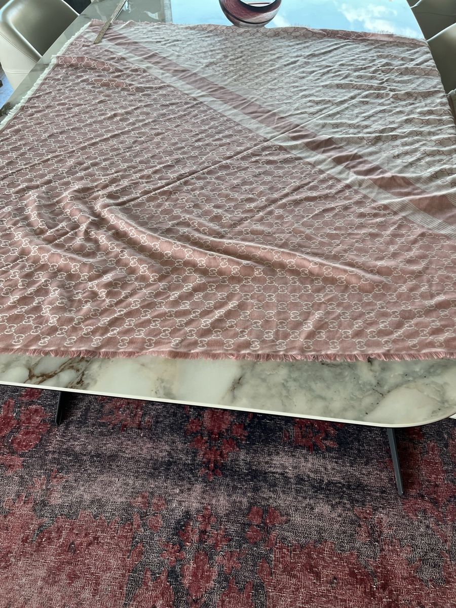 Foulard & Sciarpe: Gucci Foulard – Usato da Neftenbach venduto da gas_8cg2 2