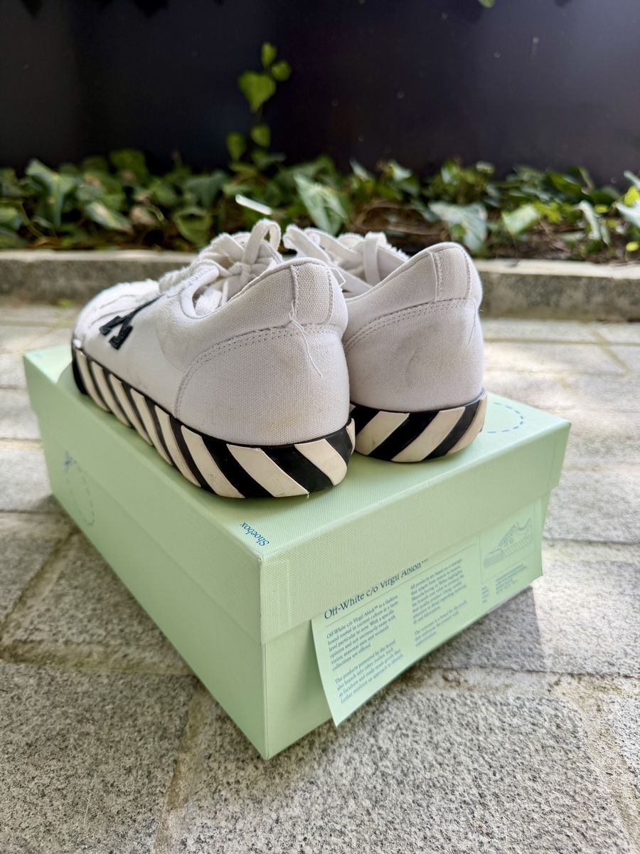 Off-White Scarpe da uomo: Off-White Vulcanized Low, Grösse 45  – Usato da Herrliberg venduto da jan_lp69 1