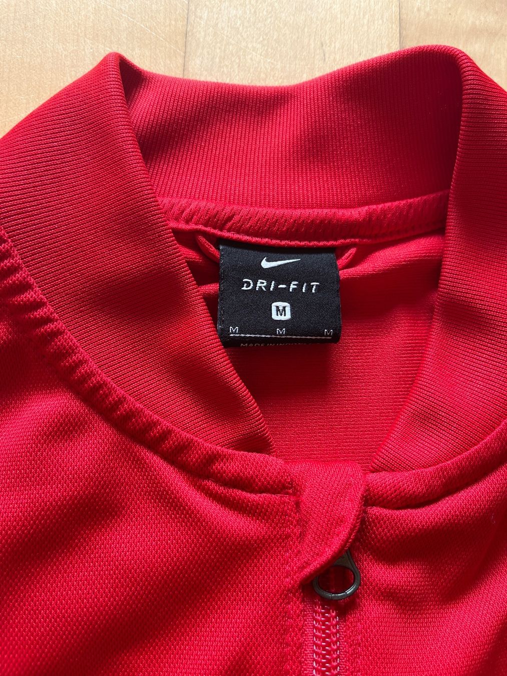 Nike Jacken: FC Aarau Offizielle Teamjacke Trainerjacke – Gebraucht aus Wallisellen von theadicts77 1