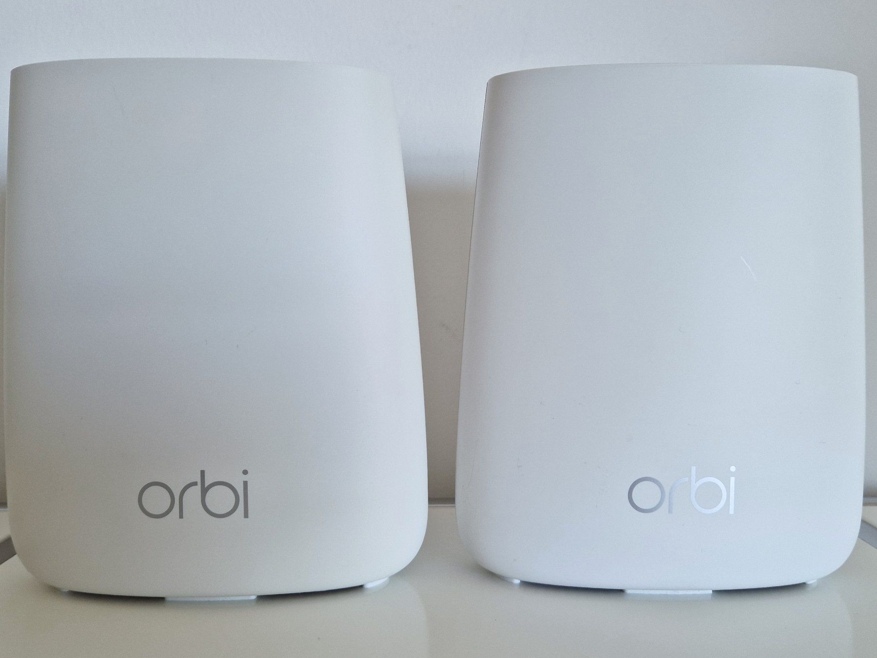WLAN Mesh System Netgear Orbi RBR20 und RBS20 (Gebraucht) in ...