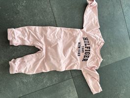 Tommy Hilfiger Strampler Gr. 74 wie neu