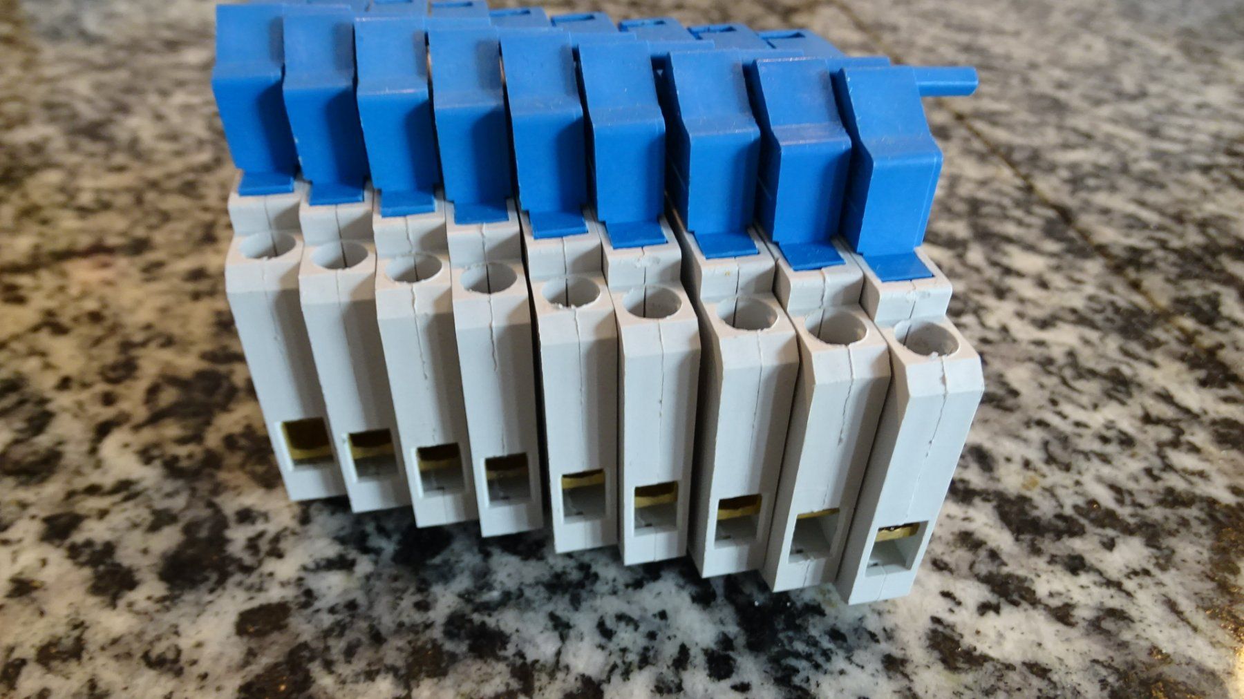 Hager Alimentazione elettrica: 9 x HAGER N-Trenner bis 63 Amp. – Usato da Heimberg venduto da Mehrwertdienst 4