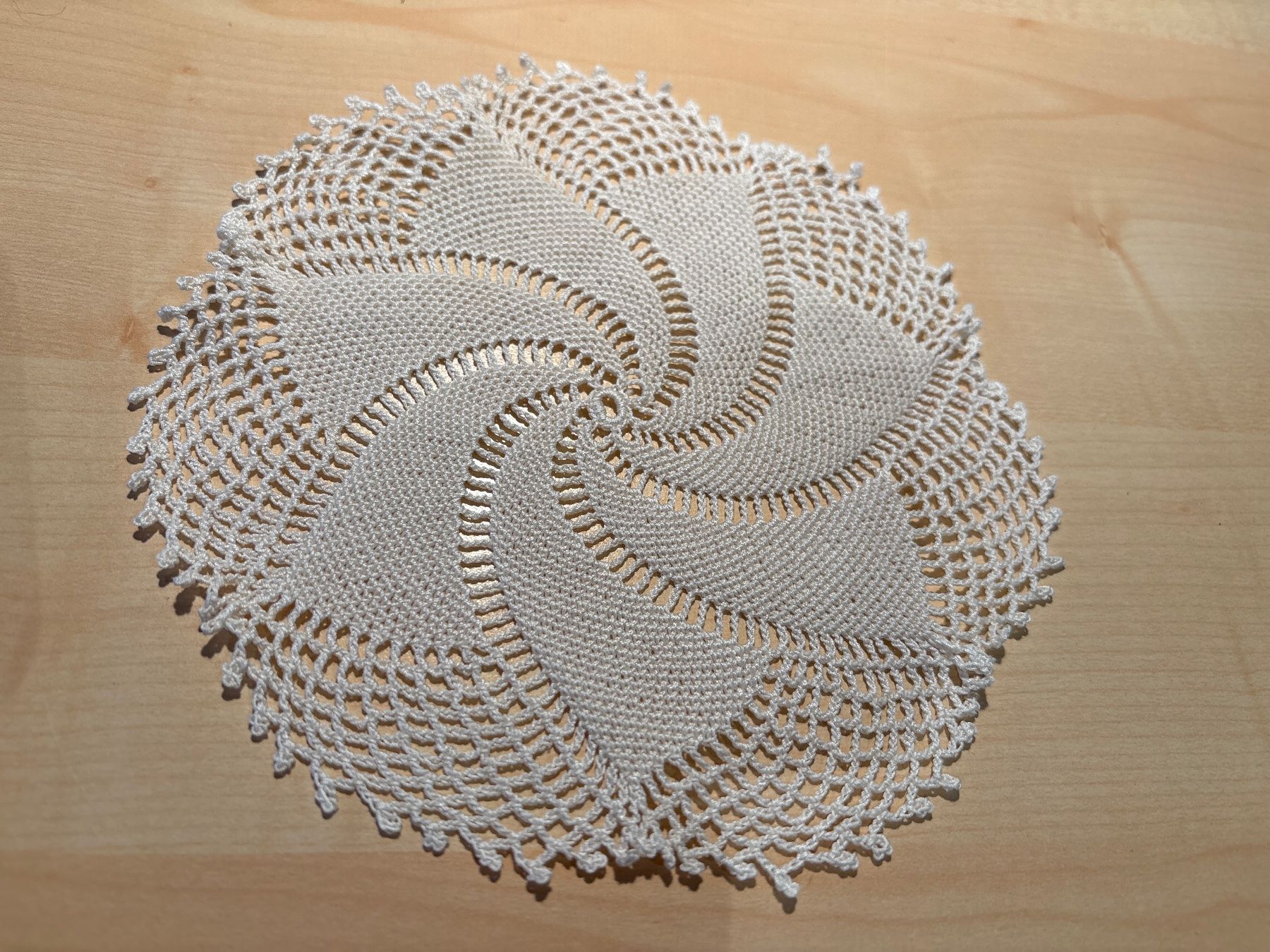 Sottobicchieri: Handgestricktes Deckchen, weiss, Vintage, Top Zustand! – Usato da Bülach venduto da Jackybabue 2