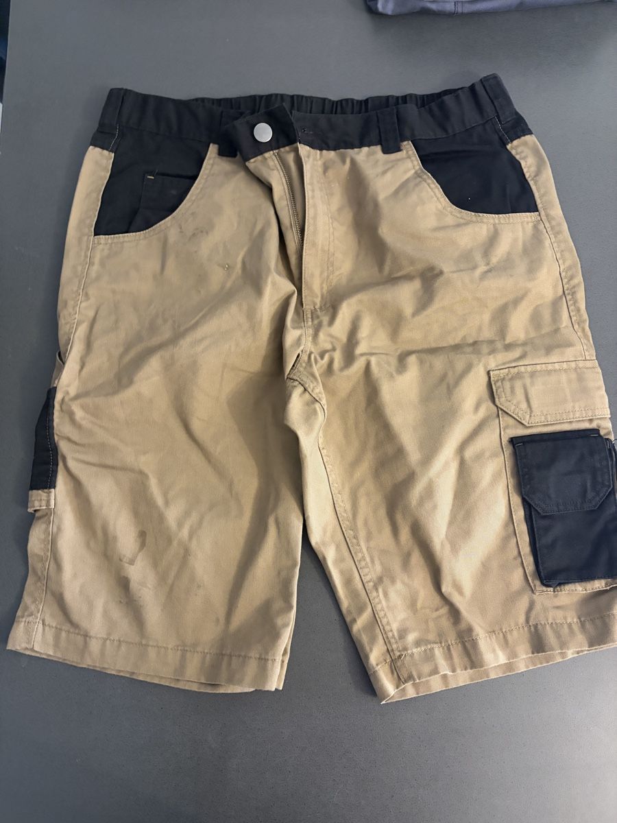 Pantaloni: Arbeitsshorts, Arbeitshosen, Gr. 50&52 – Usato da Leibstadt venduto da Shopcity 3