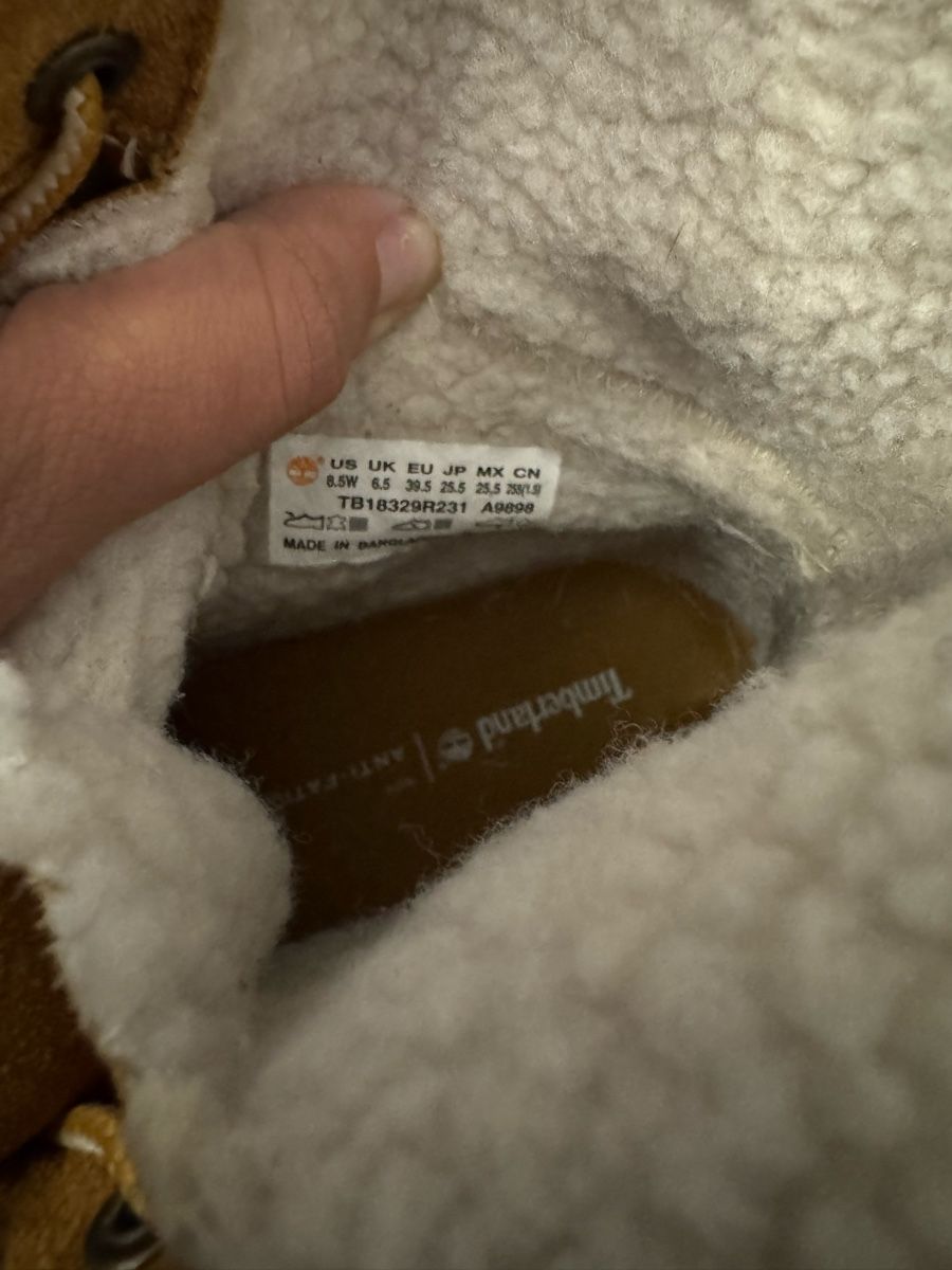 Timberland Scarpe da donna: Timberland bottes d'hiver fourrées, taille 39,5 – Usato da La Chaux-de-Fonds venduto da kel_9khc 3
