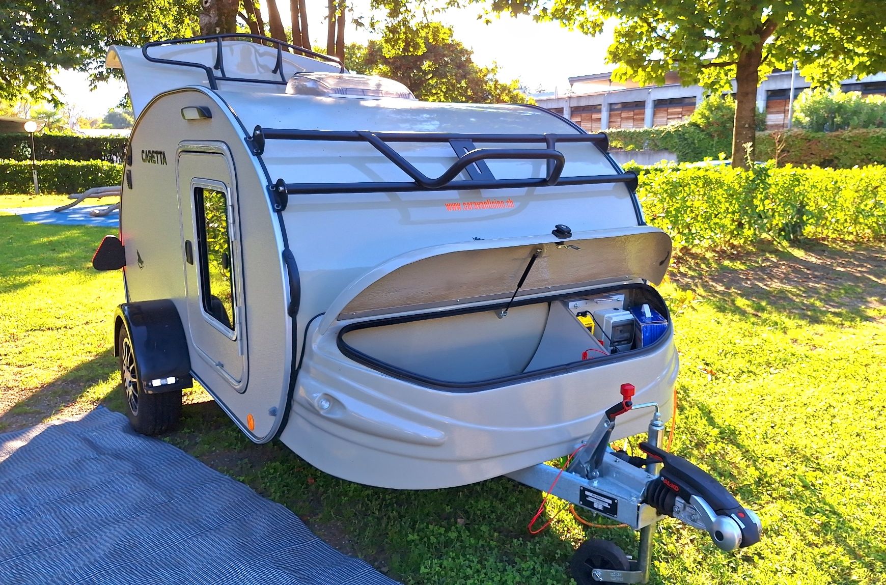 Véhicules de camping: Wohnwagen Caretta – D'occasion à Seedorf BE par 289mustang 1