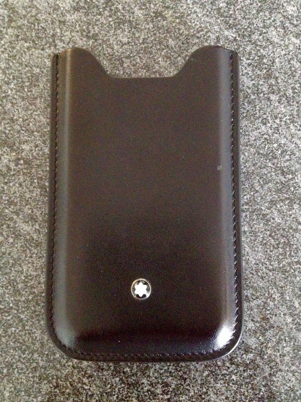 Covers & Schutzfolien: iPhone Lederetui für iPhone 4s schwarz – Gebraucht aus Weggis von Goldengel5