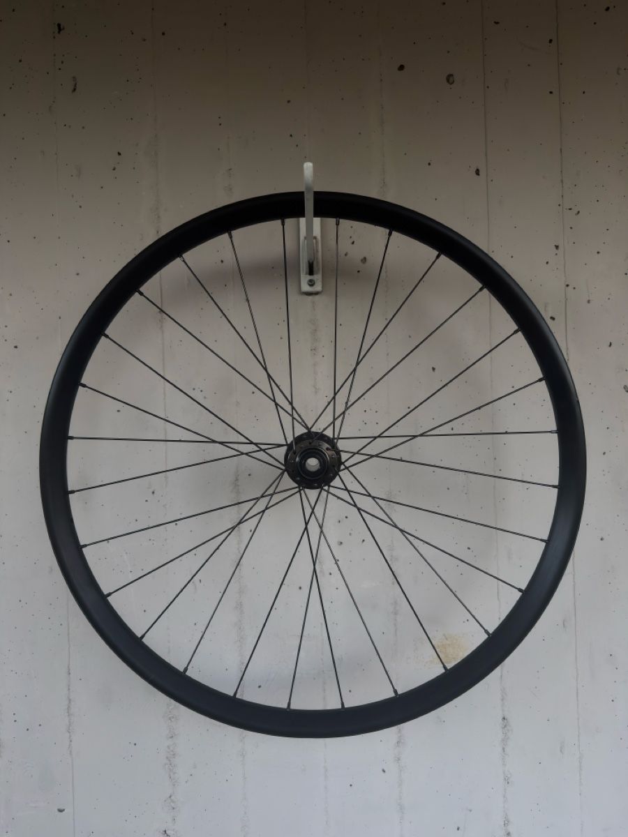 Specialized Pneumatici & Ruote complete: 27.5" Specialized Roval Alloy 110mm Vorderrad – Nuovo (secondo la descrizione) da Biel/Bienne venduto da den_6lsr 1