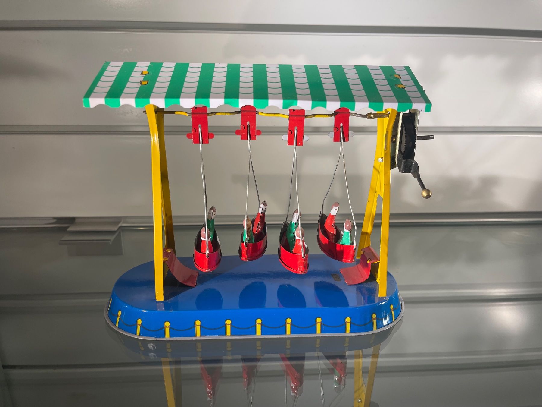 Spielzeuge: Schiffsschaukel Nürnberger Blechspielzeug! – Neu (gemäss Beschreibung) aus Siebnen von speedy63