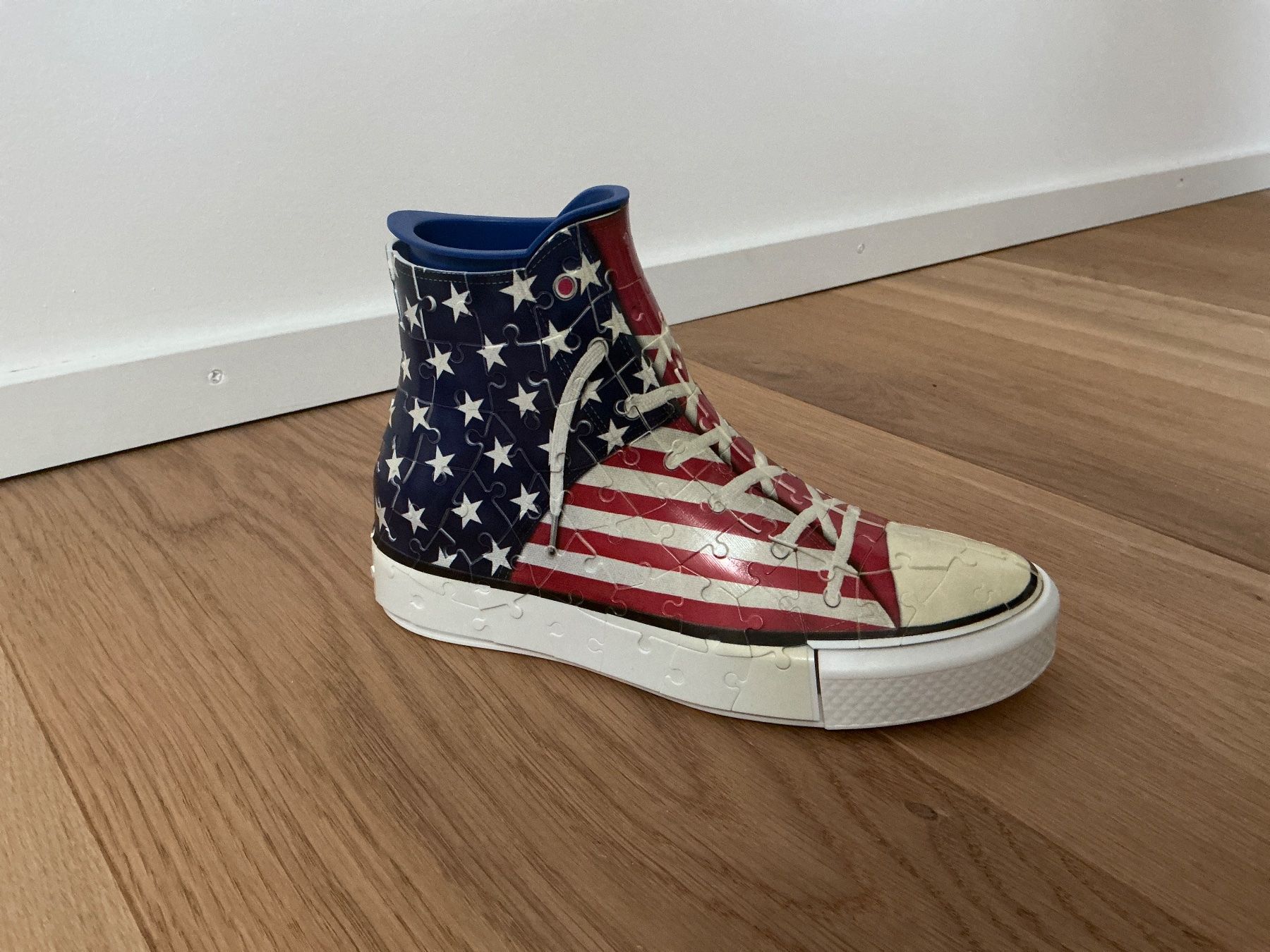 Ravensburger Puzzles: Ravensburger 3D Puzzle, Stiftehalter als Converseschuh – D'occasion à Wettswil am Albis par Autodelta 2