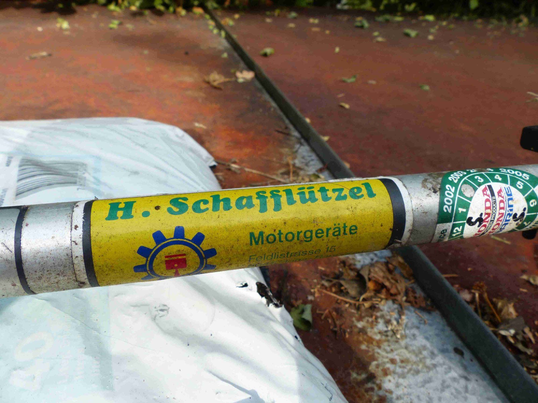Tutte le macchine: Rasentrimmer mit Benzinmotor – Difettoso da Jona venduto da Cinnestig 5