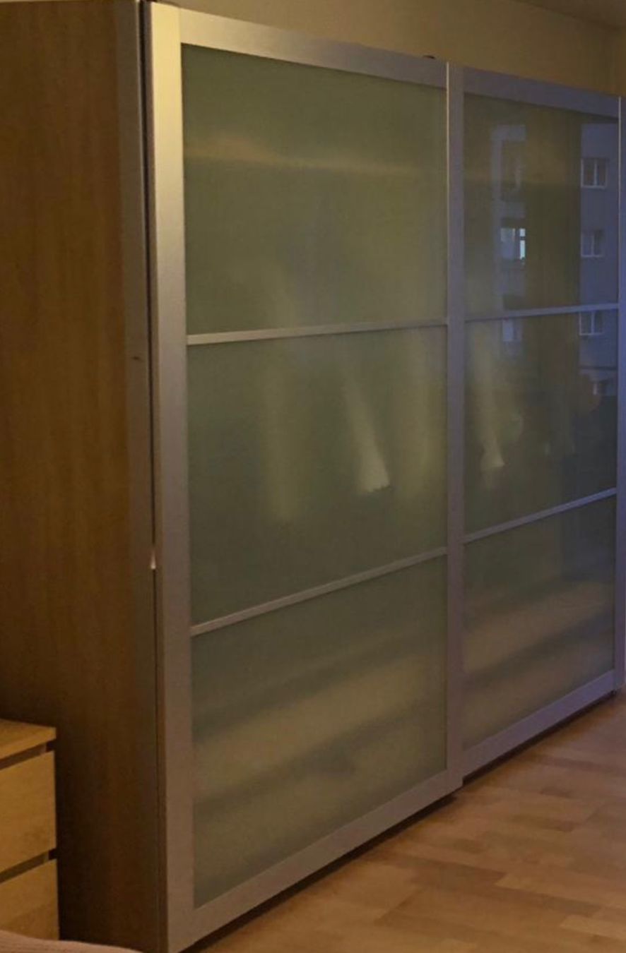 Ikea Armadi: Ikea Pax Kleiderschrank 2m – Usato da Zürich venduto da RBol29