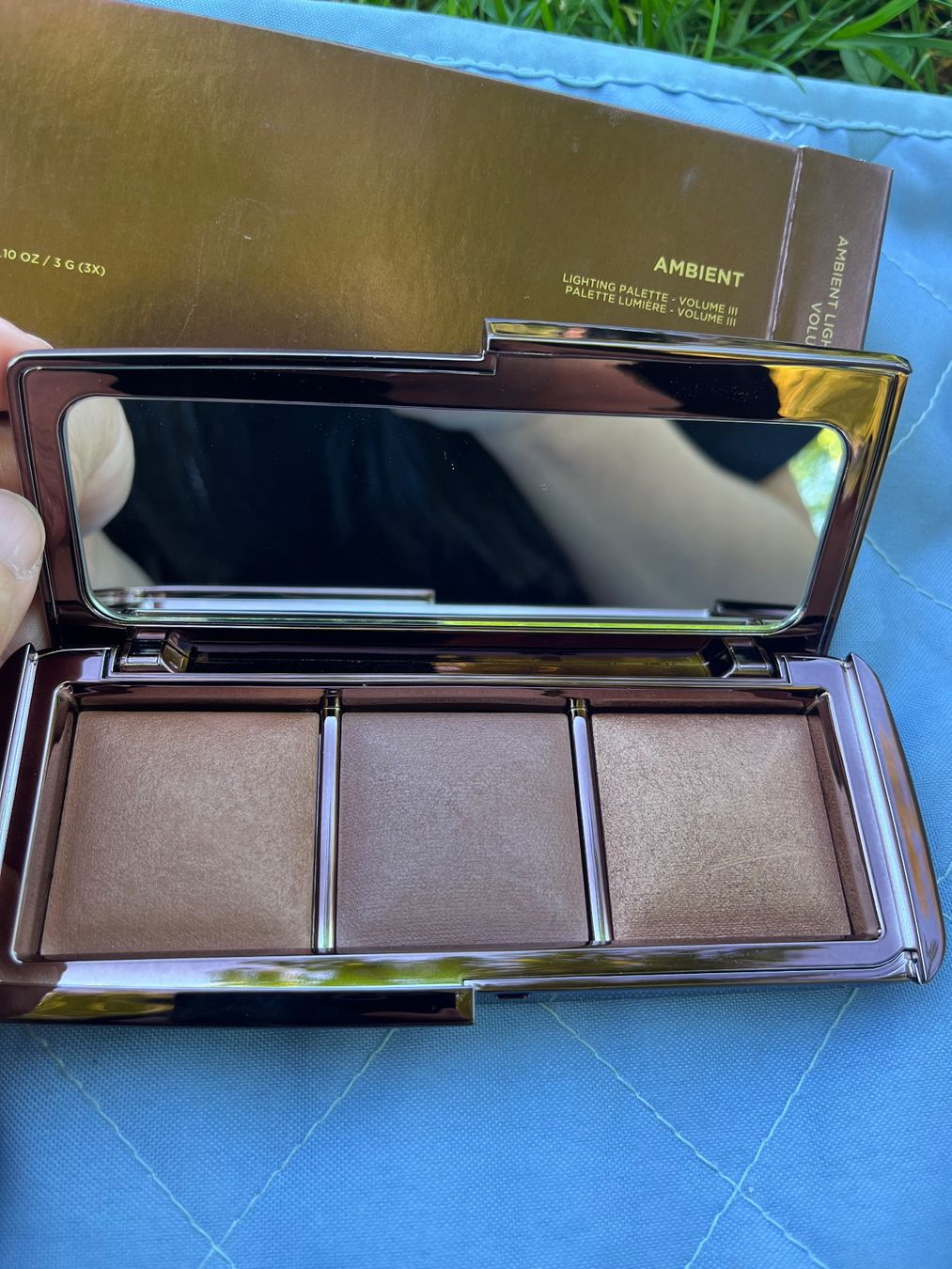 Hourglass Make-up: Hourglass Ambient Lighting Palette Volume III – Nuovo e nell'imballaggio originale da Esslingen venduto da Yanafuchs