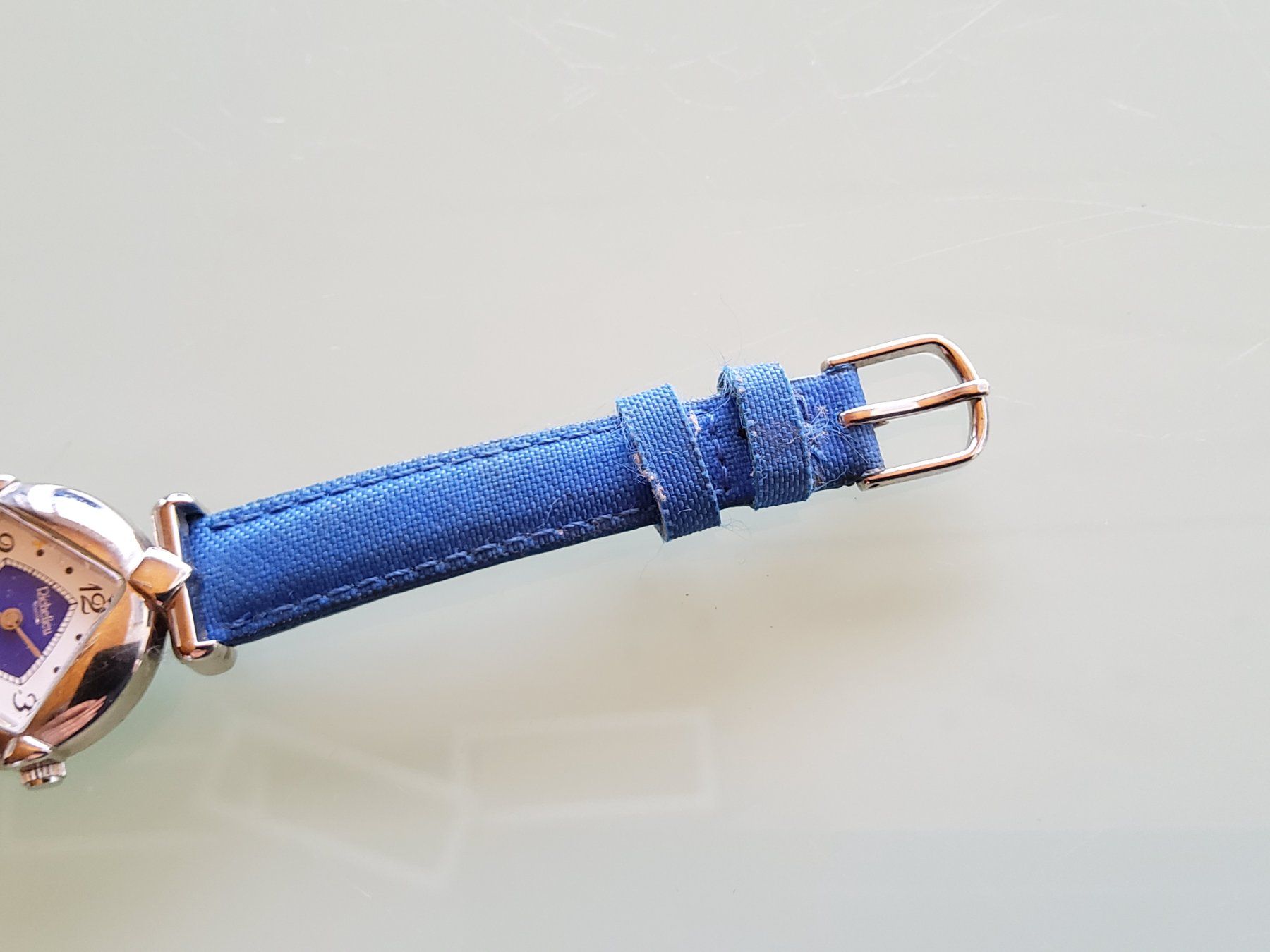 Montres: Petite montre bracelet Richelieu  – Défectueux à Malleray par Broc-Mo 6