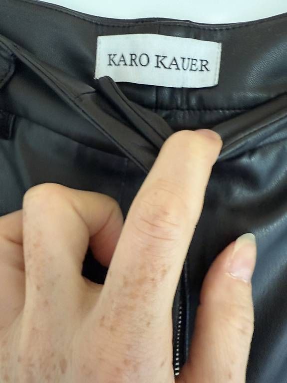 Pantaloni: Karo Kauer schwarze Kunstleder Hose  – Usato da Buchberg venduto da the_w8gy 1