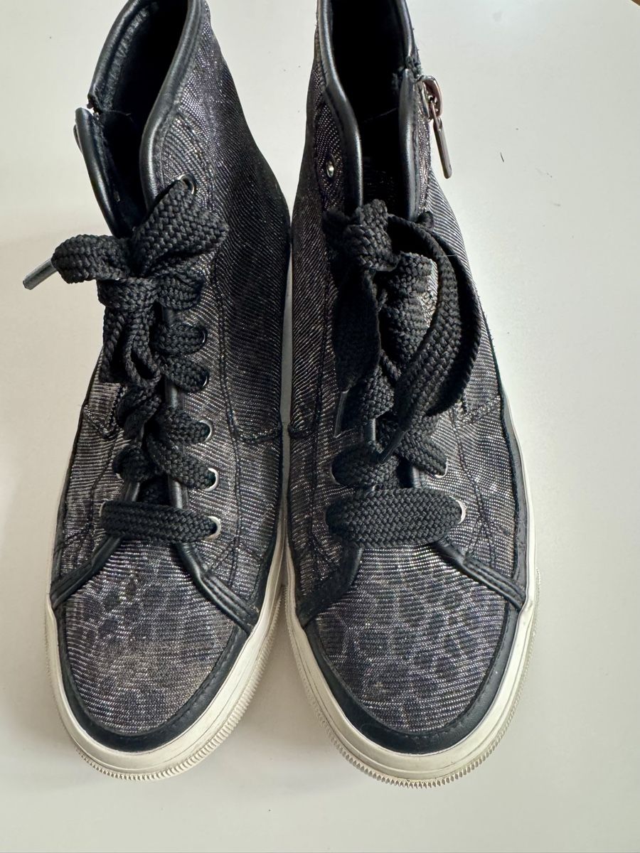 Armani Scarpe da donna: Armani sneaker leostyle – Usato da Niederurnen venduto da Chanel40 1
