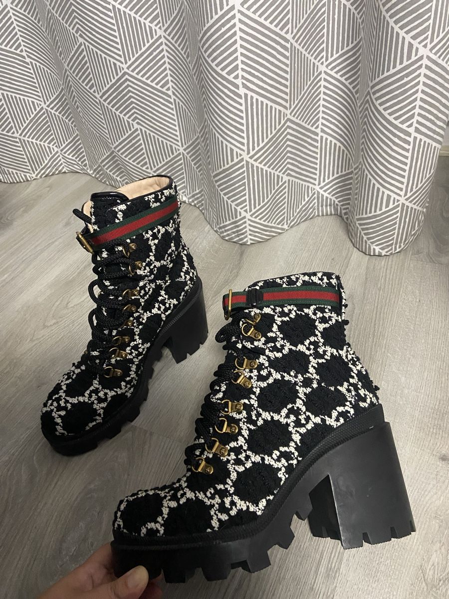 Gucci Damenschuhe: Botte Gucci noir taille 40 – Gebraucht aus Montreux von Perledor 2