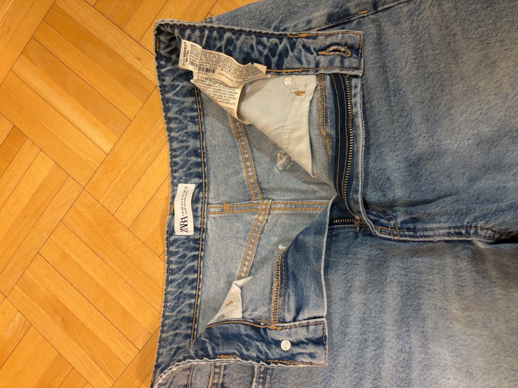 Zara Jeans: Shorts jeans S – Nuovo e nell'imballaggio originale da Genève venduto da chl_zc89 2