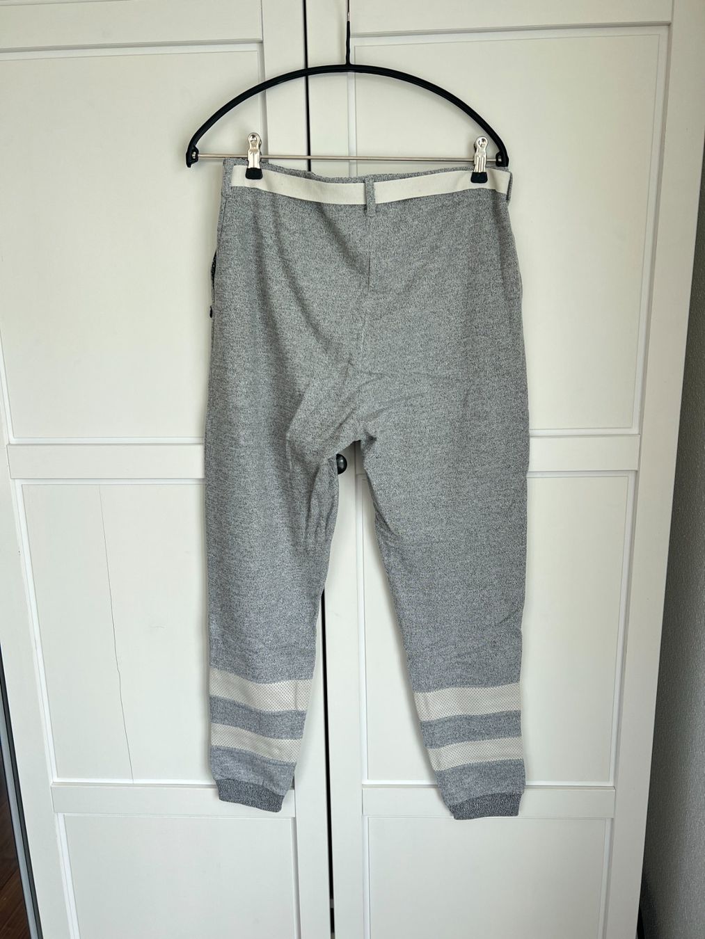 Maison Scotch Pantalons: Maison Scotch Trainerhose, Size 1 – D'occasion à Muri b. Bern par michellew23 2