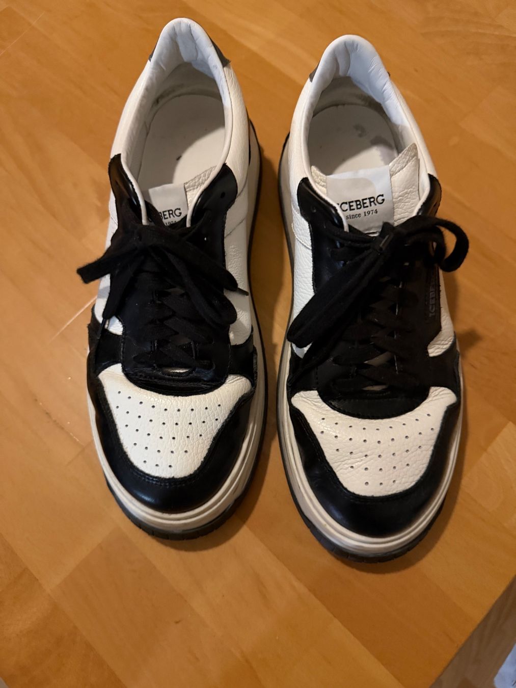 Iceberg Chaussures hommes: Iceberg Designer Sneaker – D'occasion à Wittnau par DominikBucher_