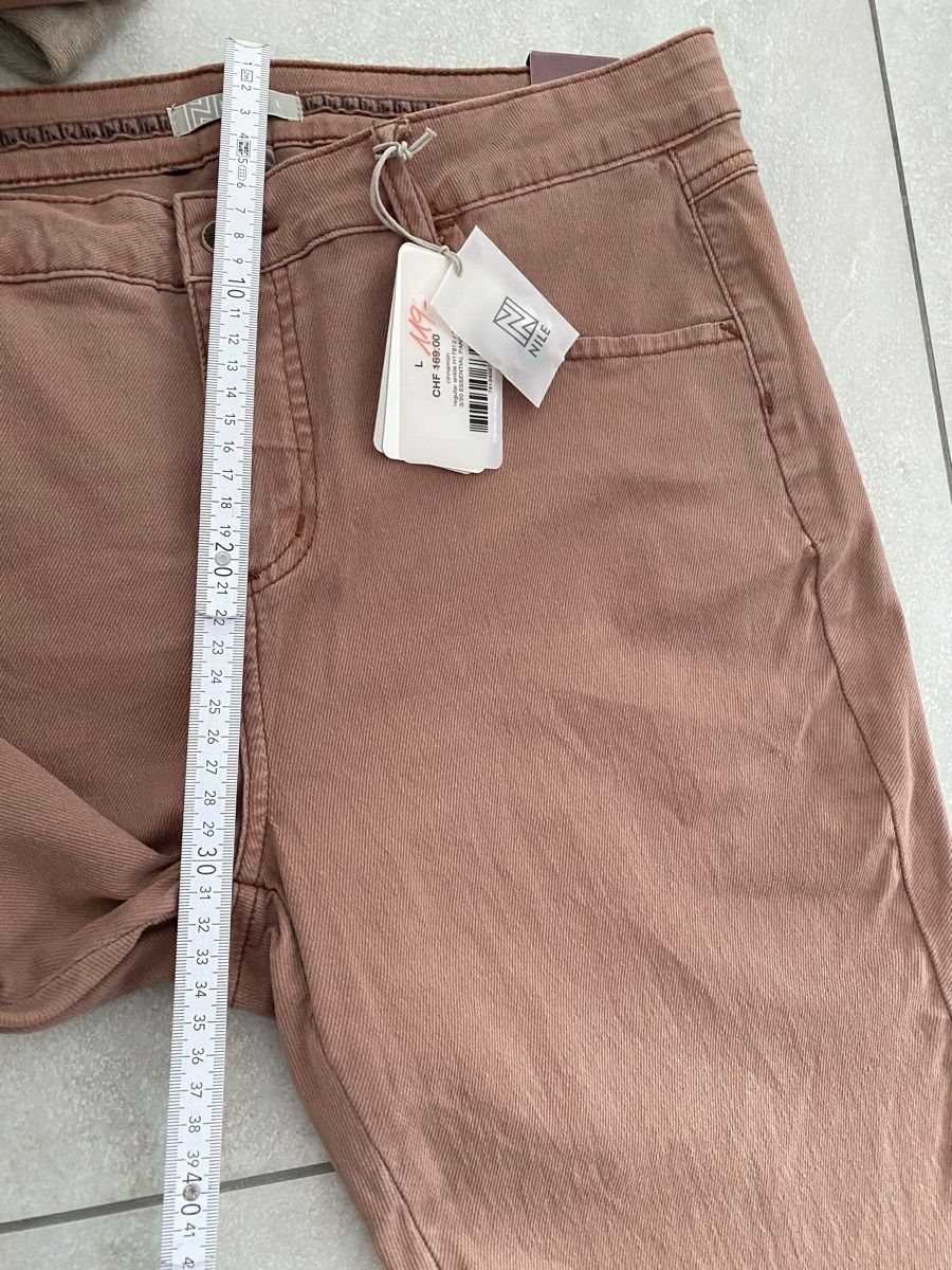 Nile Pantaloni: Damen Hose von NILE, Gr. L. Regular. Neu. – Nuovo e nell'imballaggio originale da Siselen BE venduto da Melody-53 7