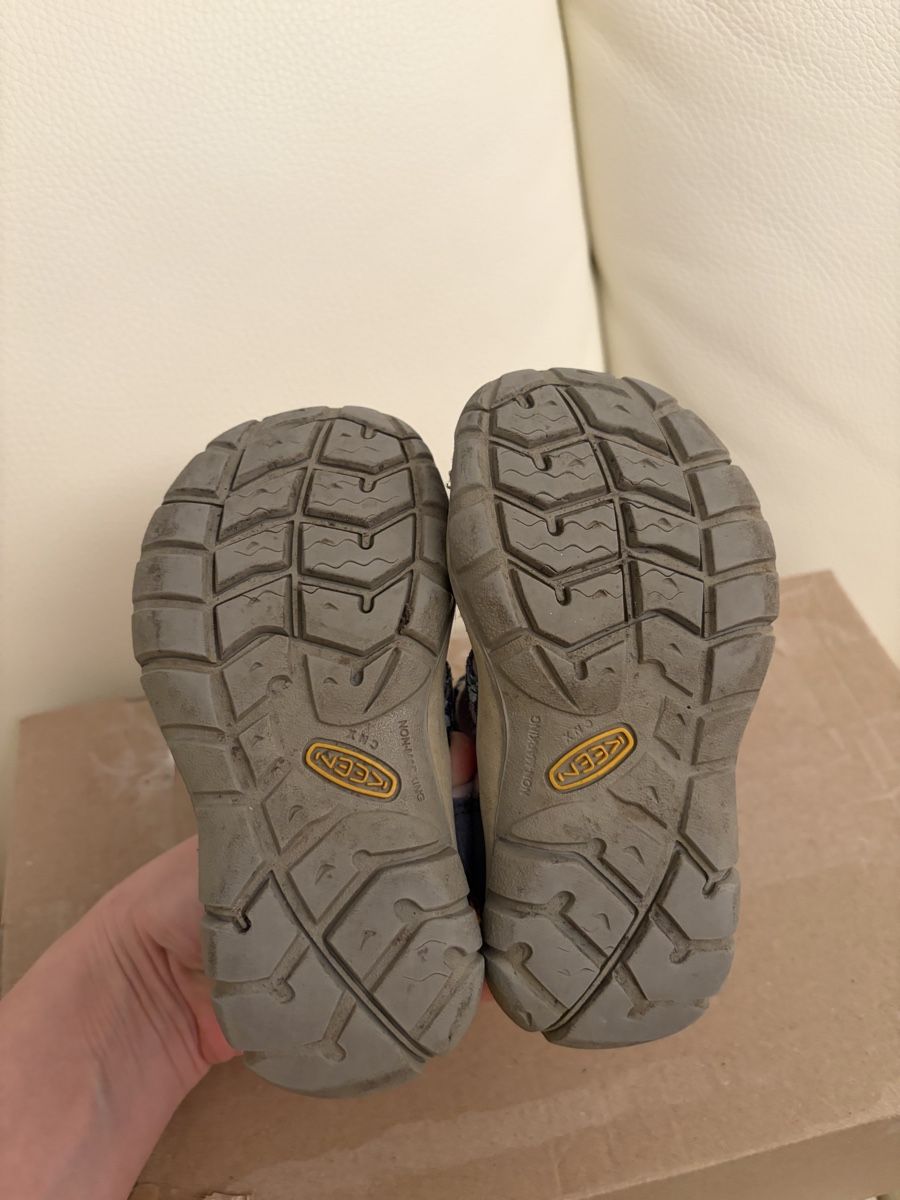 Keen Scarpe per ragazze: Keen 24 – Usato da Pfungen venduto da nad_vt7k 2