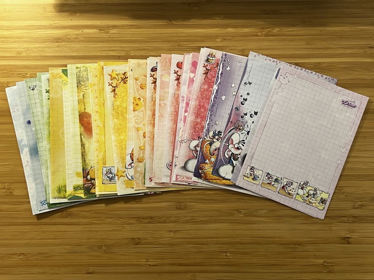 Papiere: 46 verschiedene A6 Diddle Papierseiten – Gebraucht aus Läufelfingen von stephiesheena