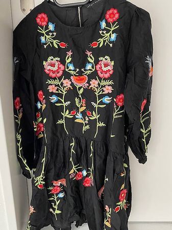Sommerkleid Schwarz Zara Woman Grösse XS