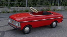 Voiture à pédales rouge métal Flay vintage occasion