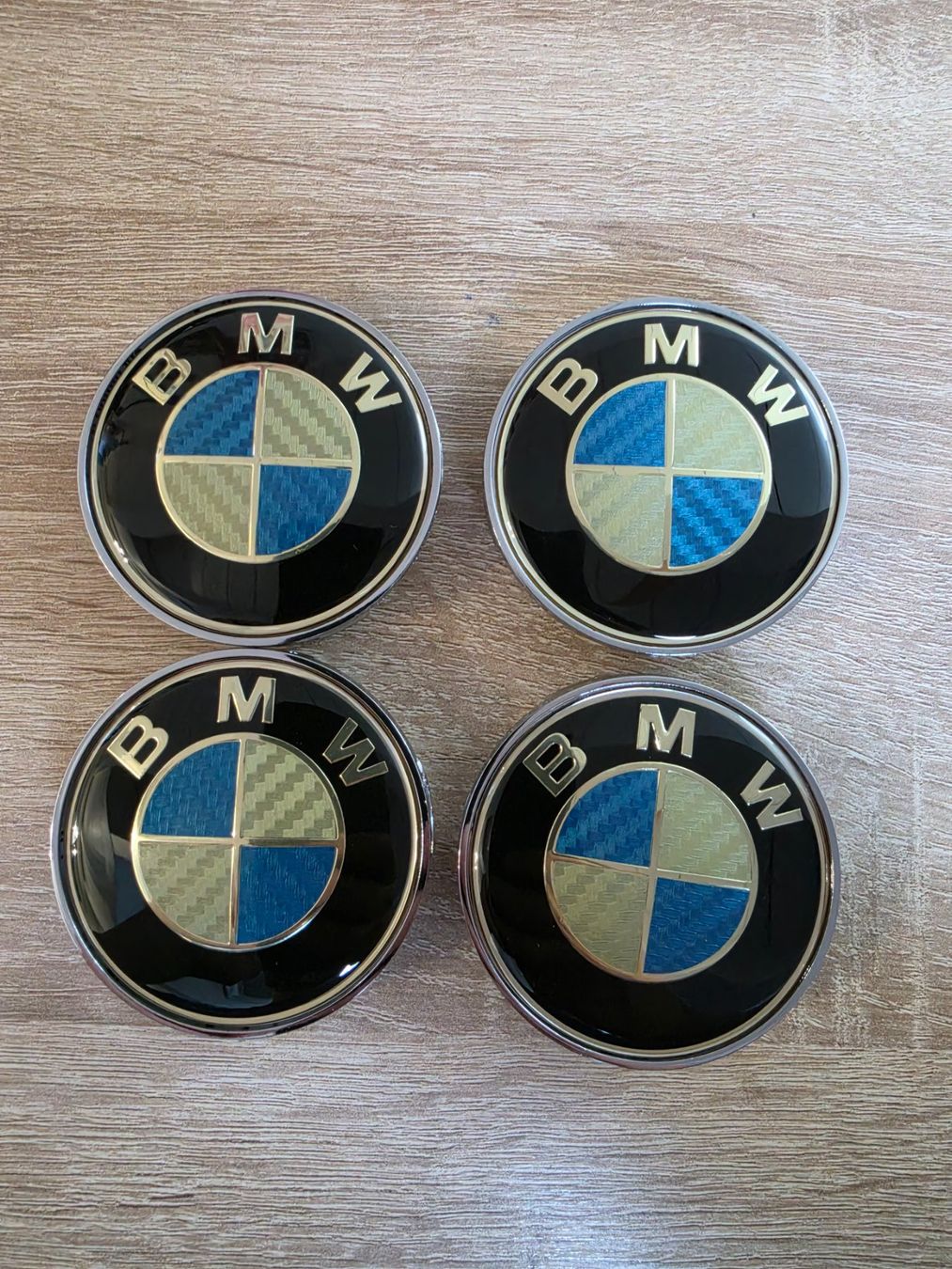 BMW Tutti pezzi di ricambio auto: 4er set Nabendeckel BMW carbon look – Nuovo e nell'imballaggio originale da Bellikon venduto da Kekko11