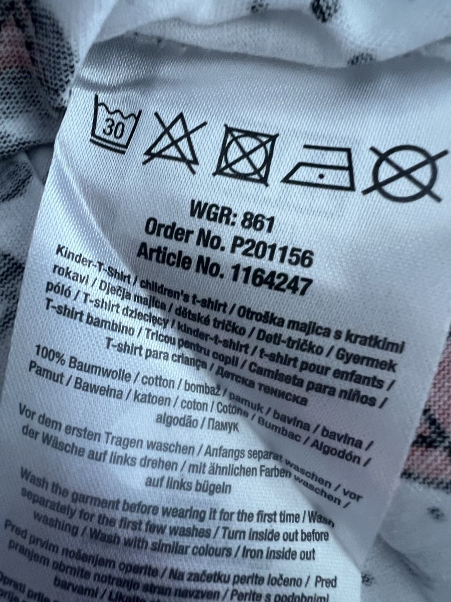 Hemden, T-Shirts & Polos: T SHIRT NEU AVANGERS GR 122 – Neu (gemäss Beschreibung) aus Basel von theo-g77 2