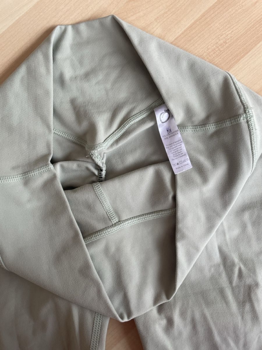 Leggings: Peachy Passion Leggins, Grösse M – Neu (gemäss Beschreibung) aus Sissach von nelimas 1