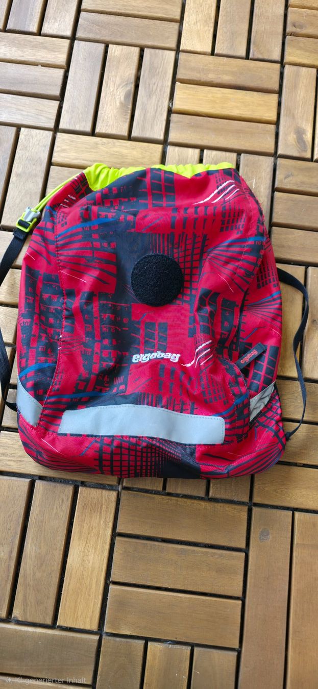 Ergobag Borse & Zaini: Ergobag Rucksack set rot schwarz  Stadtmuster guter Zustan – Usato da Aesch BL venduto da Angib1986 7