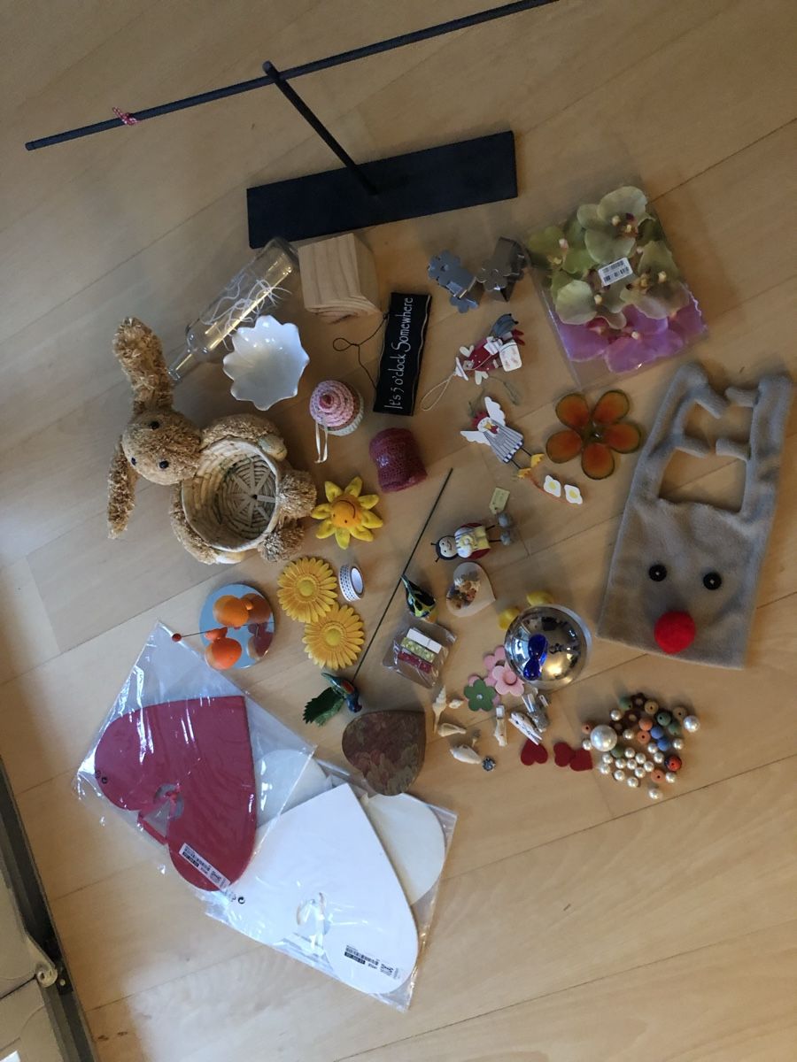 Tutte le decorazioni: Dekoration Lot – Usato da Stallikon venduto da Rsiri