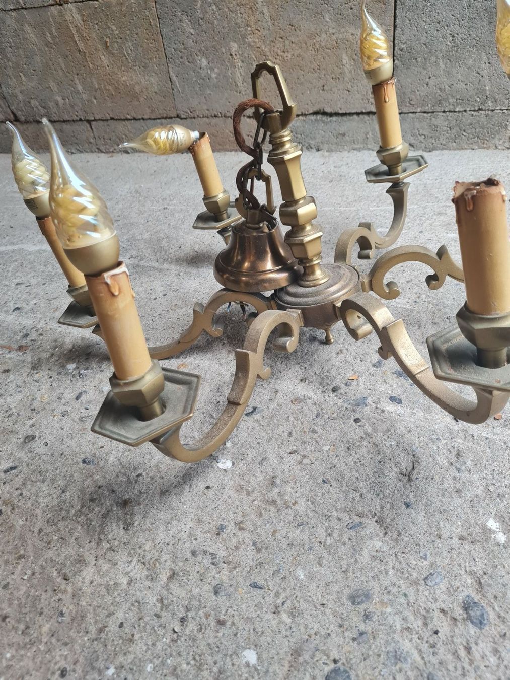 Lampadari & plafoniere: MESSING KRONLEUCHTER DECKENLAMPE – Usato da Steg im Tösstal venduto da goldlionfree 4
