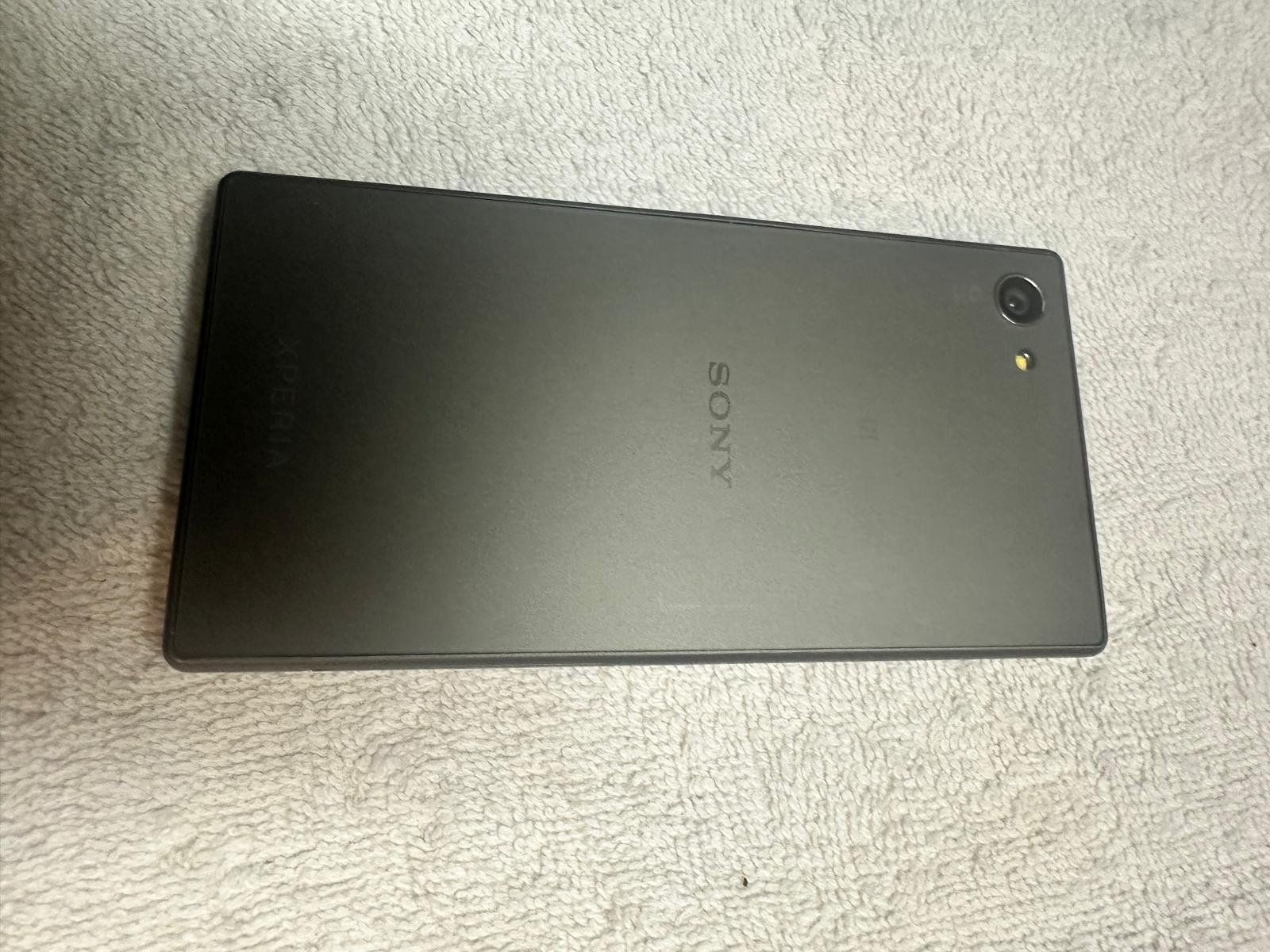 Handys / Smartphones: Xperia Z5 Compact – Neu (gemäss Beschreibung) aus Thörishaus von zimtfein 1